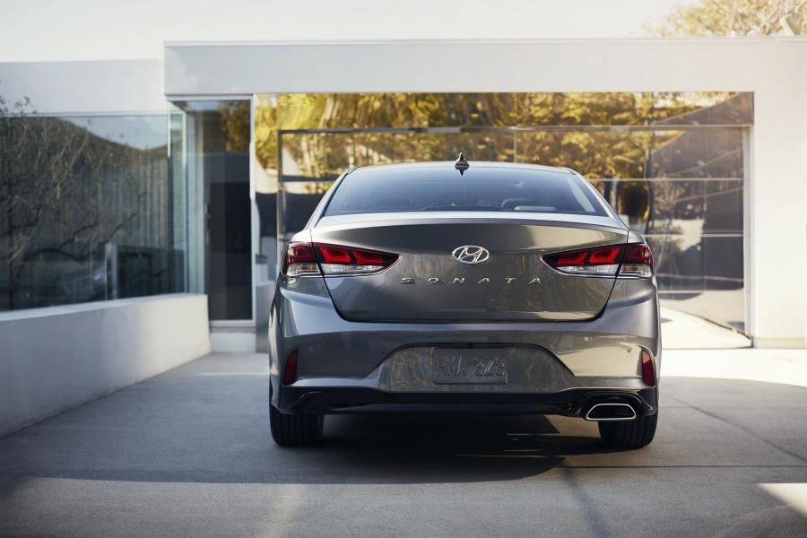  Hyundai Sonata 2017 года  (NA) (фото 17 из 40)
